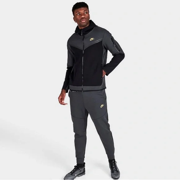 【Nike】Tech Hera Light Smoke Grey Nike Sportswear TECH HERA - Trainers - light smoke grey/dark